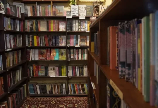 Cheapest Online Bookstores: 10 Best Sites To Save On Books